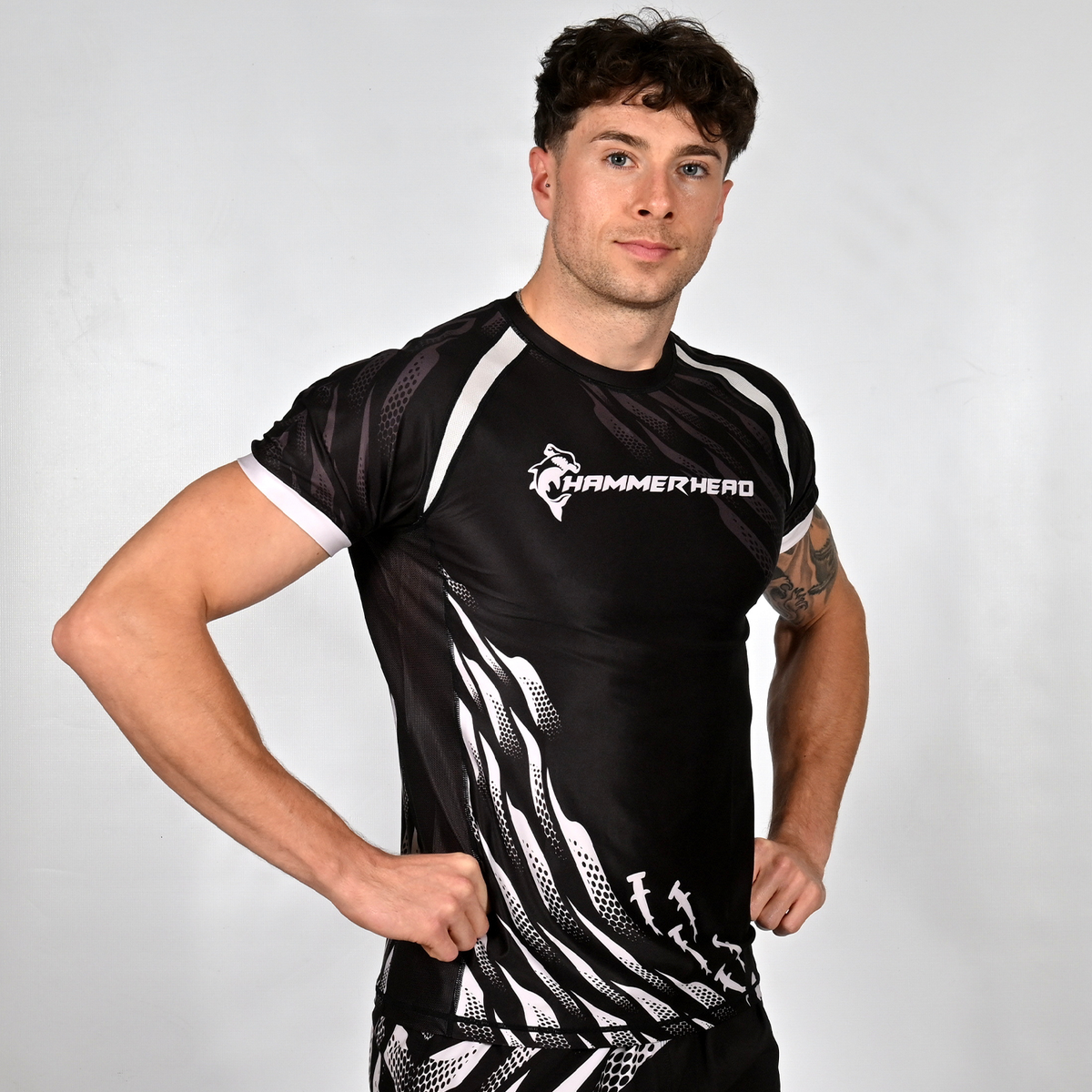 Undertow Rashguard - Black