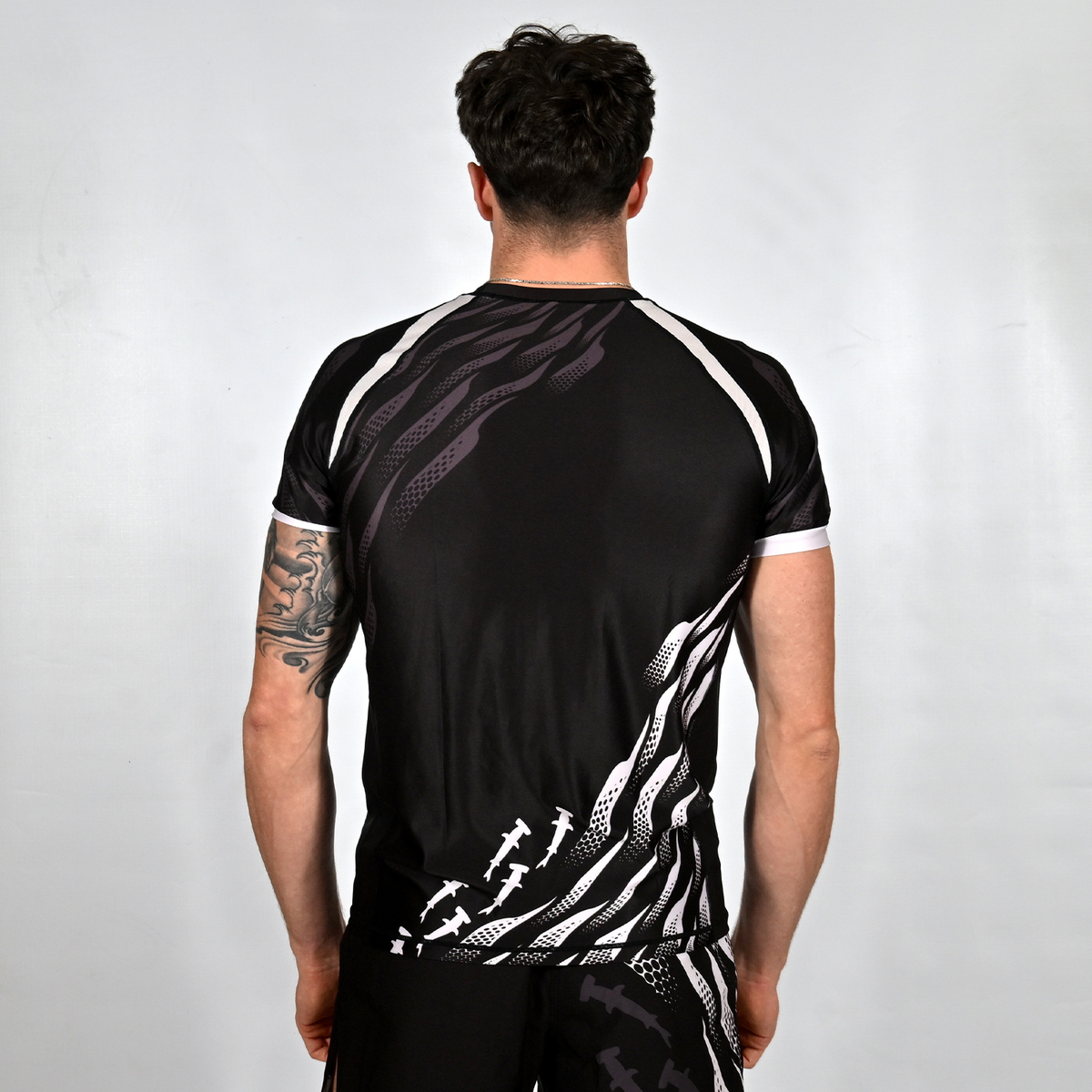 Undertow Rashguard - Black