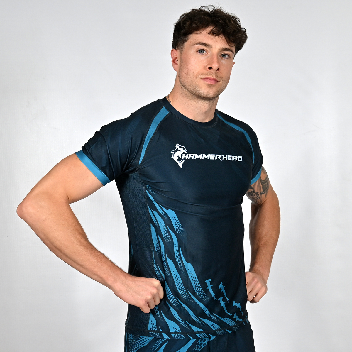Undertow Rashguard - Cyan