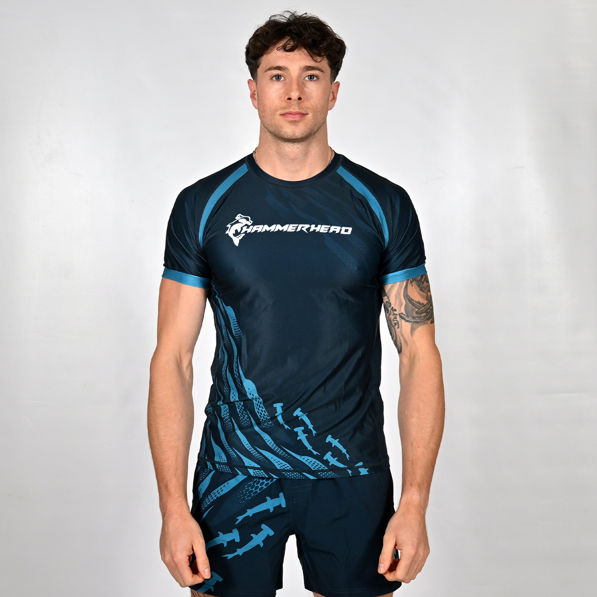 Undertow Rashguard - Cyan