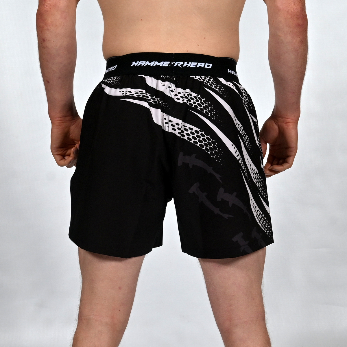 Undertow Low - Mid Split Shorts - Black
