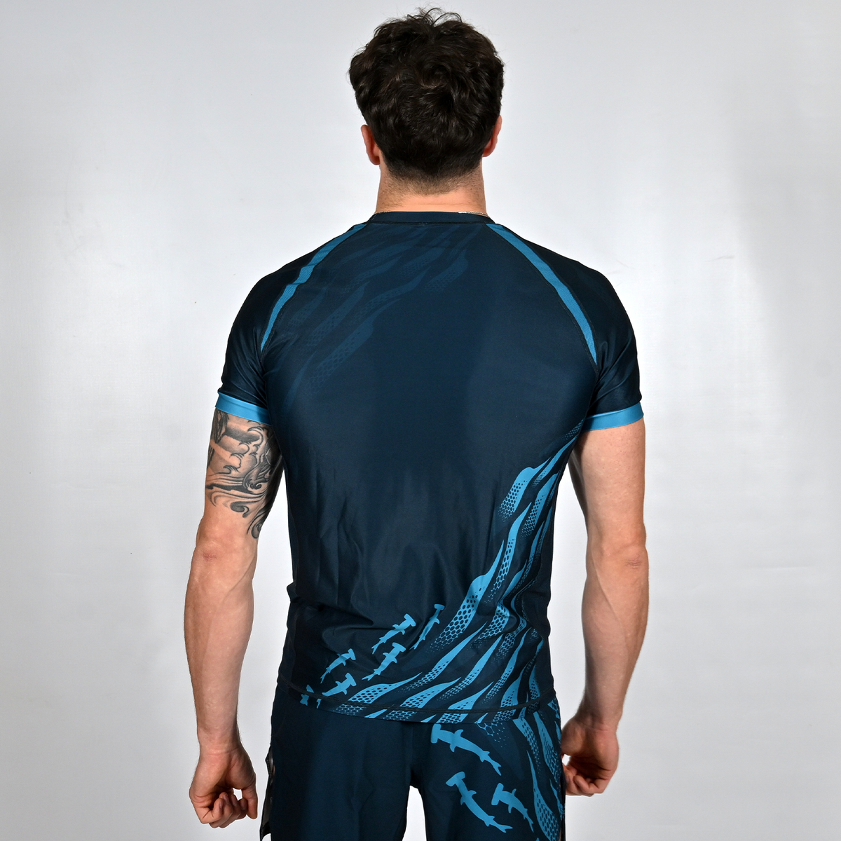 Undertow Rashguard - Cyan
